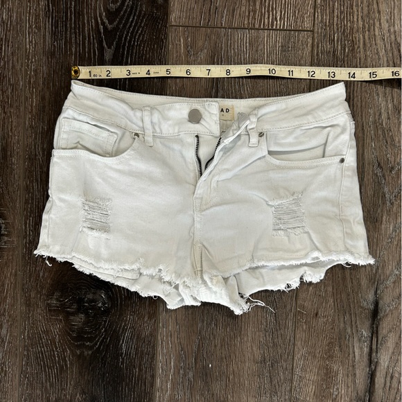 Bullhead Low Rise Cutoffs - Picture 7 of 7